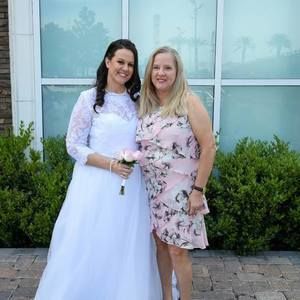 Meet your Posher, Sharon